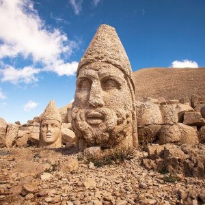GUNUNG NEMRUT